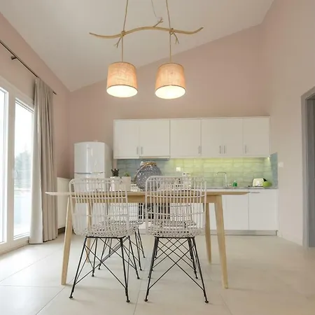 Feriehus Lux4u PalaiónTsiflíkion